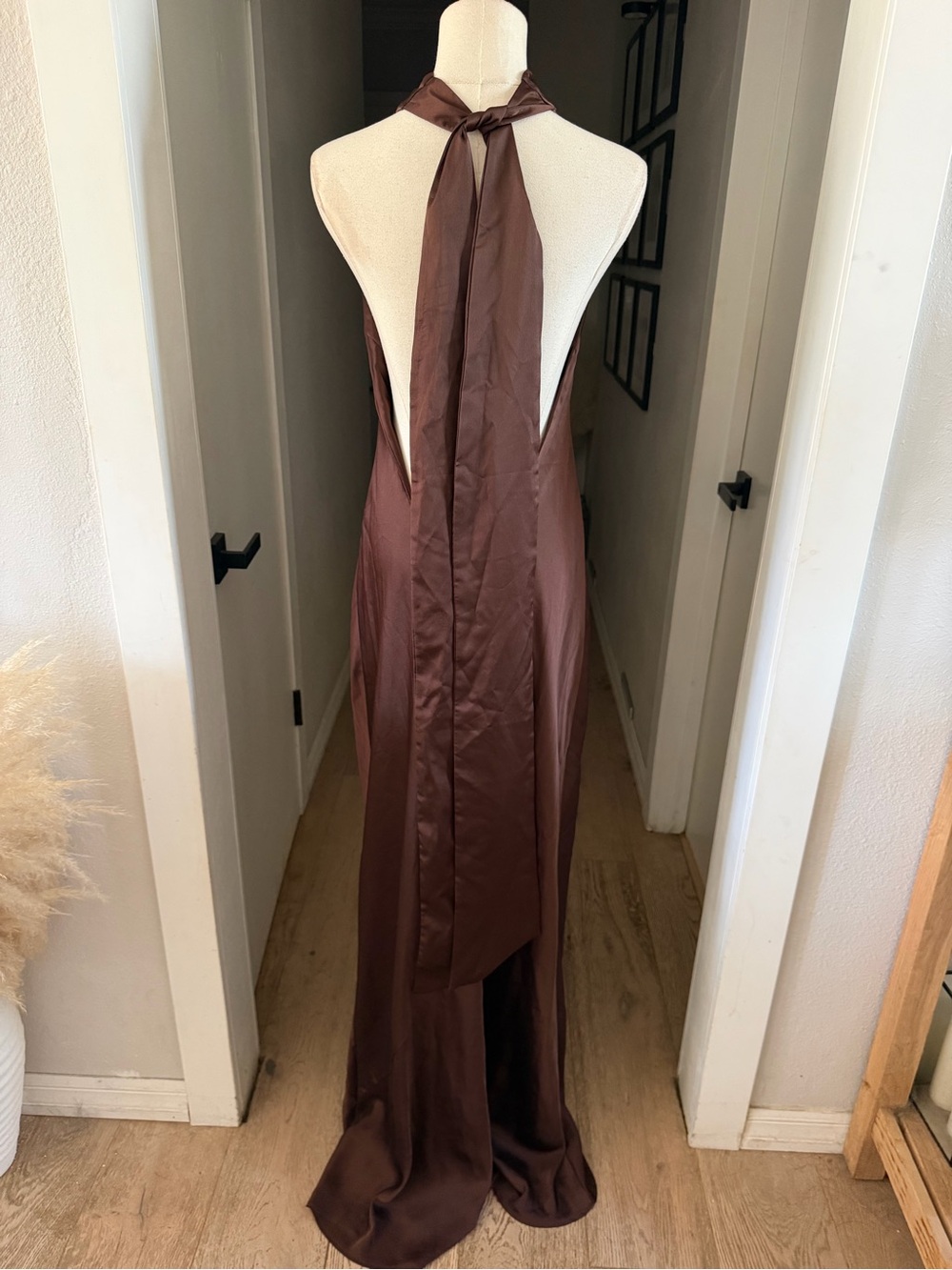 Show Me Your MuMu Lisa Chocolate Satin Halter Maxi Dress Sz L MSRP $198 NEW - Picture 6 of 9